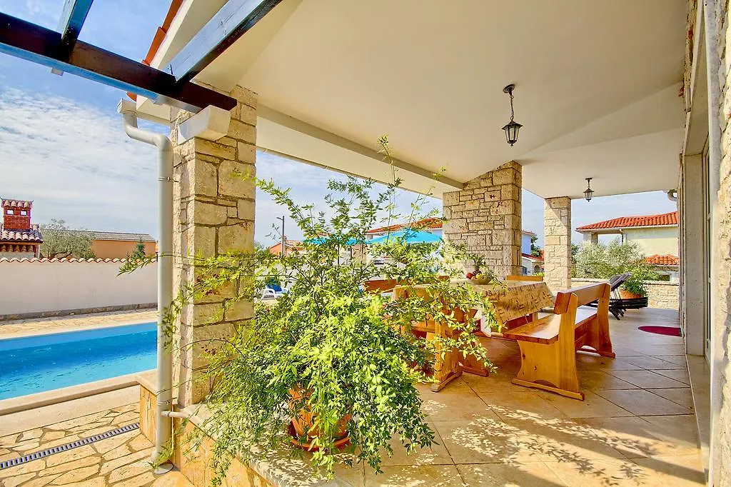 Gajana Charming Stone Villa Lavanda With Private Pool In Pula Near The Beach