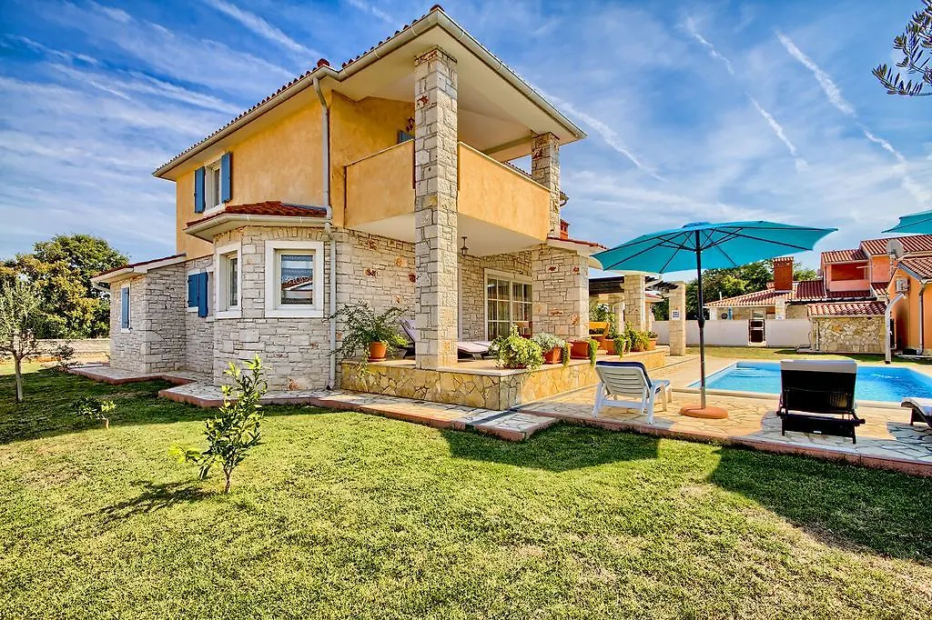 Gajana Charming Stone Villa Lavanda With Private Pool In Pula Near The Beach